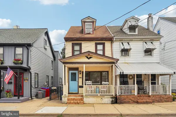 209 Lafayette St, BRISTOL, PA 19007