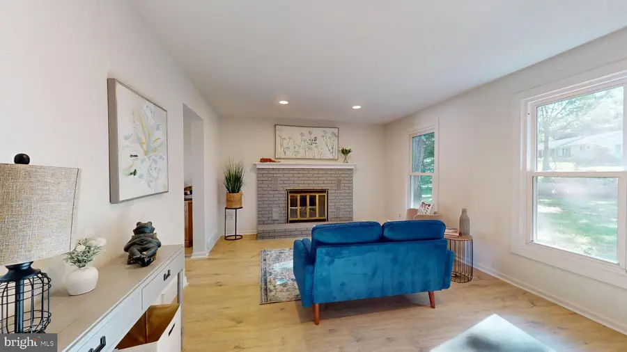 329 Thistle Ln, Perkasie, PA 18944 - #3