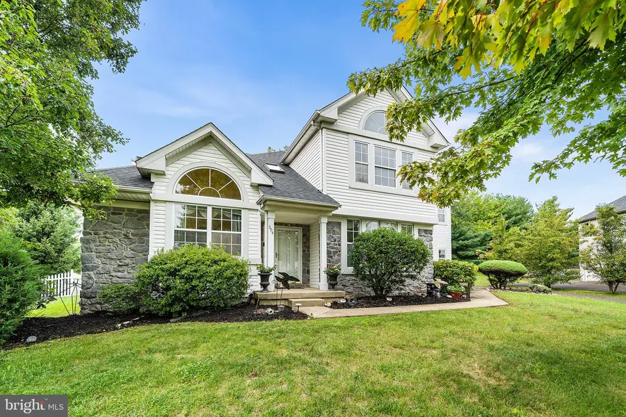 204 Somerset Cir, Chalfont, PA 18914 - #2