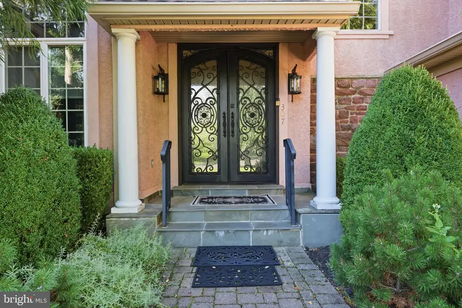 307 Lyon Cir, Doylestown, PA 18902 - #2