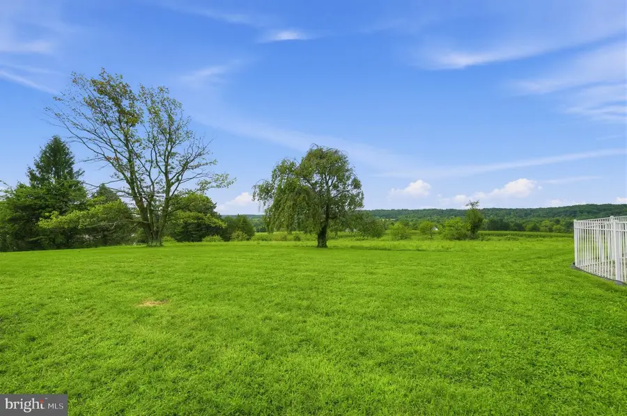 1600 Hillside Dr, Quakertown, PA 18951 - #3