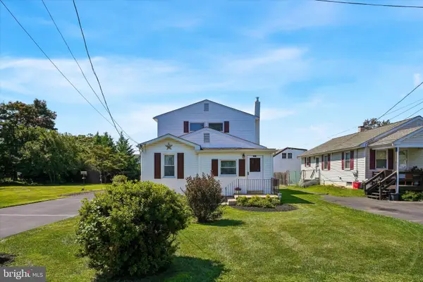 312 Elm St, WARMINSTER, PA 18974
