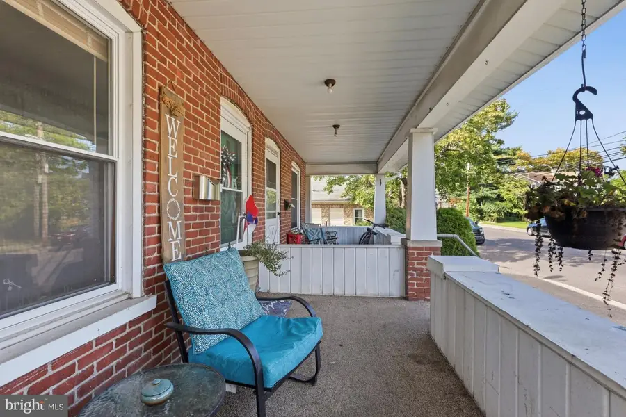 228 N Ambler St, Quakertown, PA 18951 - #2