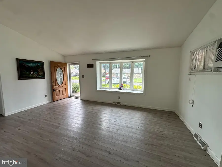 2514 Green Ave, Bristol, PA 19007 - #2