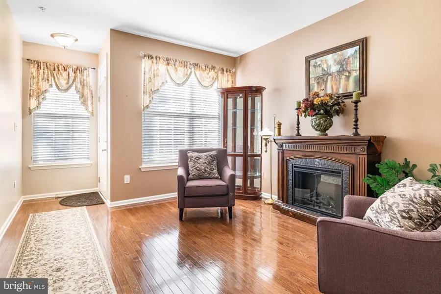 8 Jamies Ct, Warminster, PA 18974 - #3