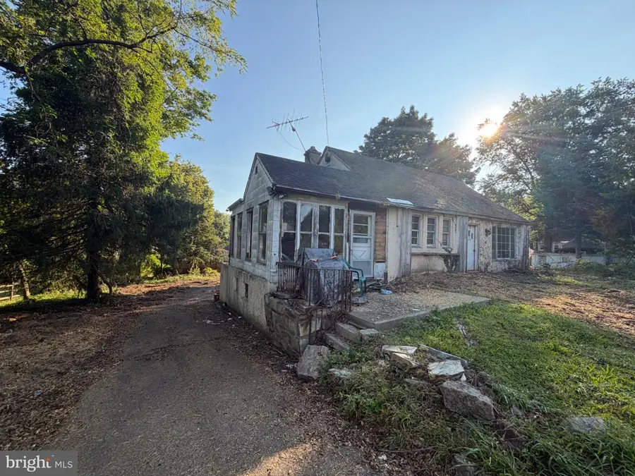 109 County Line Rd, Feasterville Trevose, PA 19053 - #2