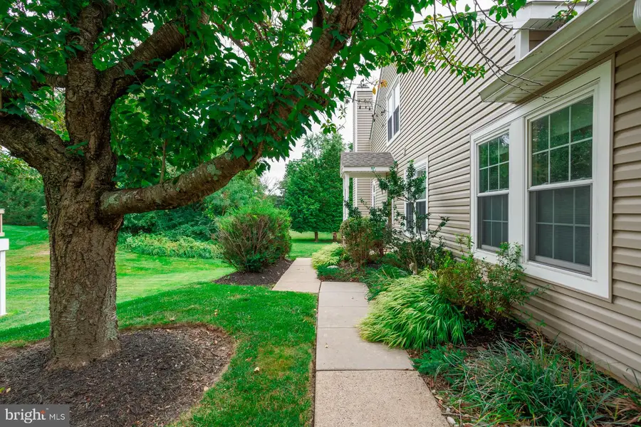 3901 Potters Pl, Southampton, PA 18966 - #2