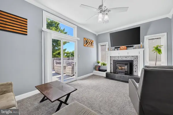 114 Kelso Ct, CHALFONT, PA 18914