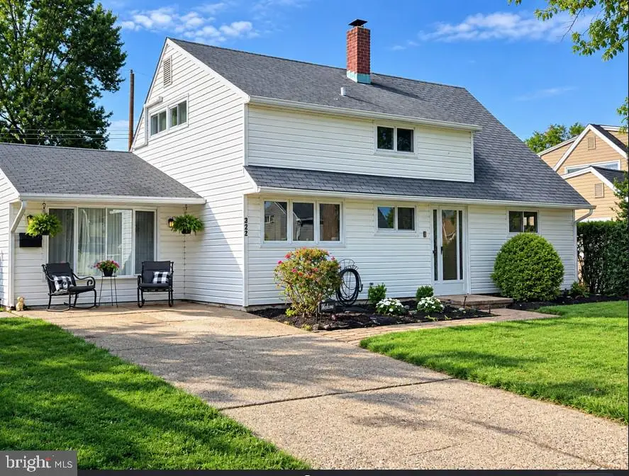 223 Indian Creek Dr, Levittown, PA 19057 - #1