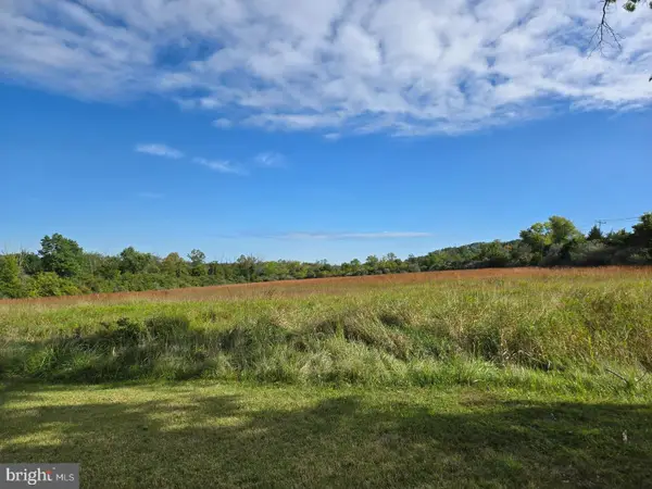 3605 Windy Bush Rd, NEW HOPE, PA 18938