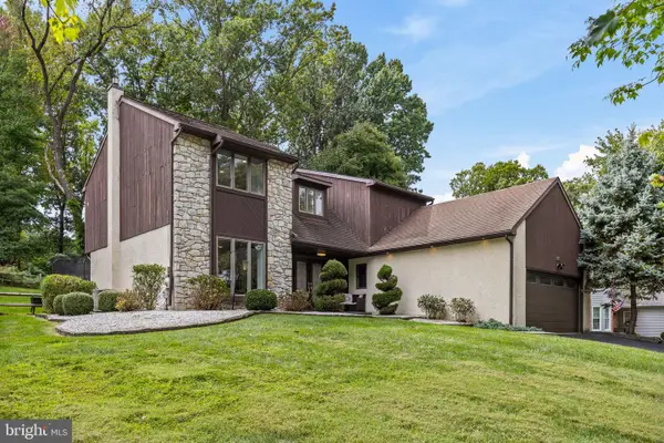 885 Spring View Dr, SOUTHAMPTON, PA 18966