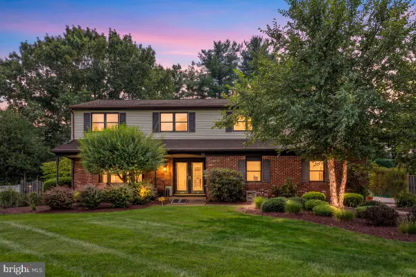 52 Meer Dr, FEASTERVILLE TREVOSE, PA 19053