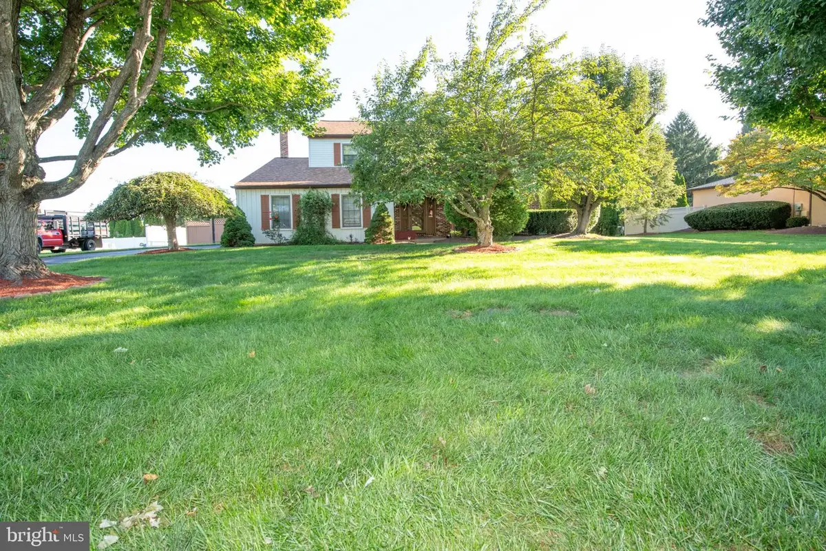 77 Hampton Dr, Southampton, PA 18966 - #1