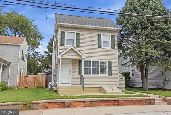 228 Washington, MORRISVILLE, PA 19067