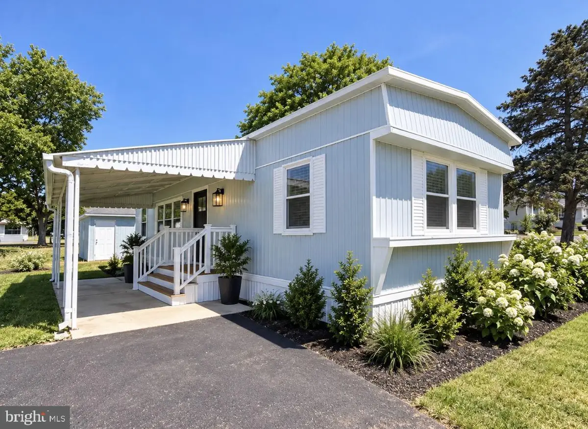 7612 Hunter Dr, Morrisville, PA 19067 - #1