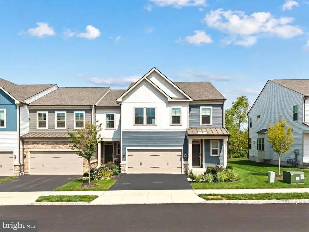 2016 Marquis Ln, Jamison, PA 18929 - #1