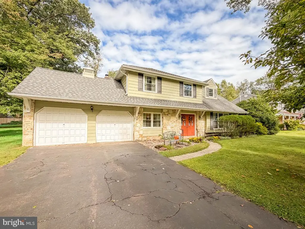 385 Saly Rd, Yardley, PA 19067 - #1