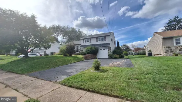 925 Roberts Rd, WARMINSTER, PA 18974