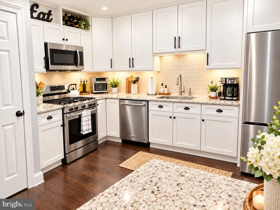 47 Skyview Way, Newtown, PA 18940 - #3