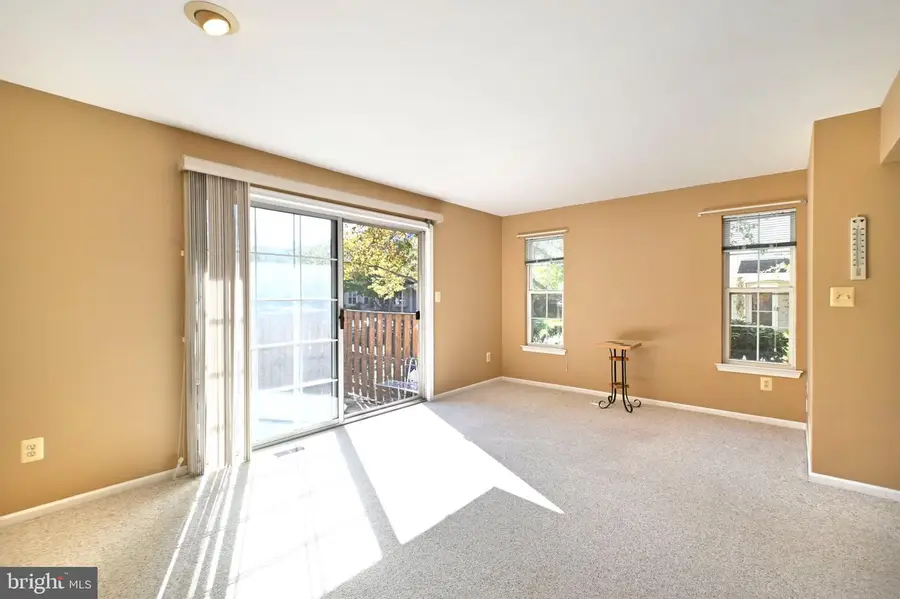 9102 Sheffield Dr, Yardley, PA 19067 - #2