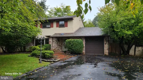 789 Buttercup Dr, WARMINSTER, PA 18974
