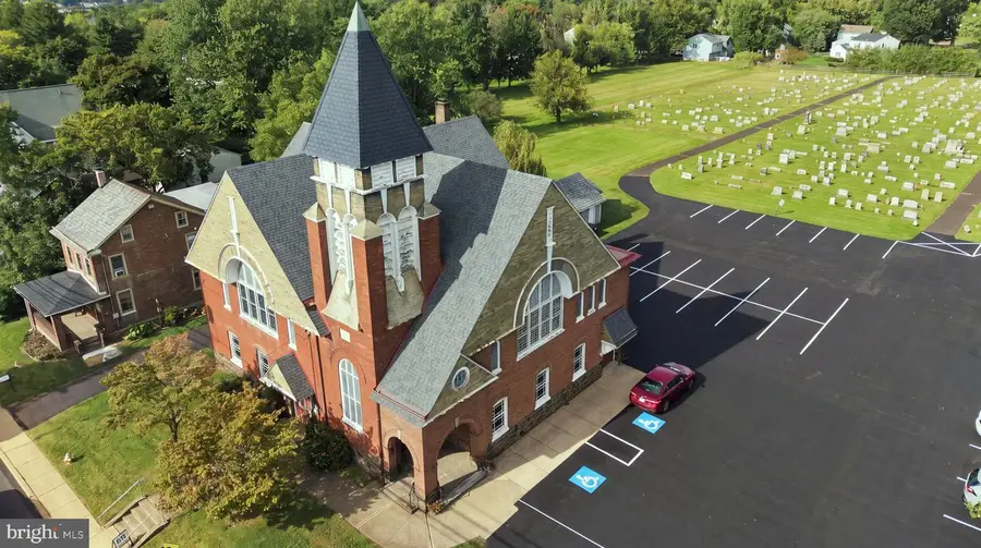 141 S Main St, Dublin, PA 18917 - #3