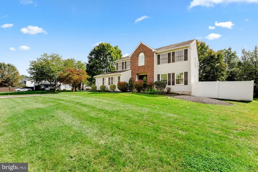 1389 Fountain Rd, Newtown, PA 18940 - #2