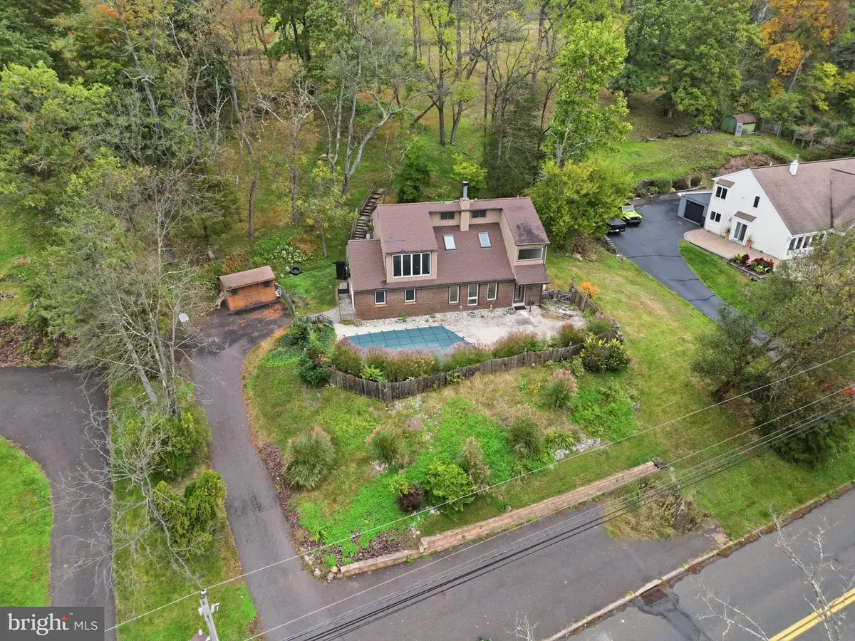 230 S Perkasie Rd, Perkasie, PA 18944 - #1