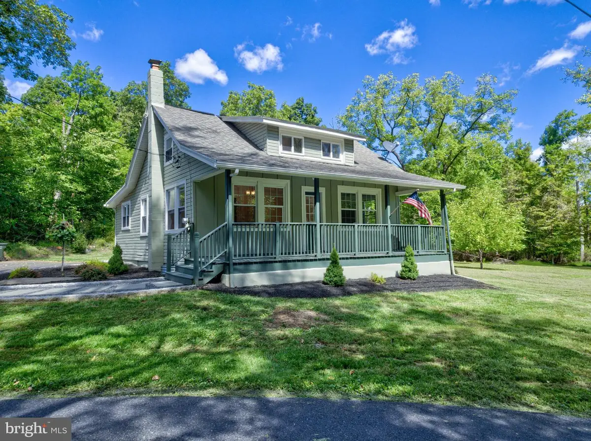 107 Rock Ridge Rd, Ottsville, PA 18942 - #1
