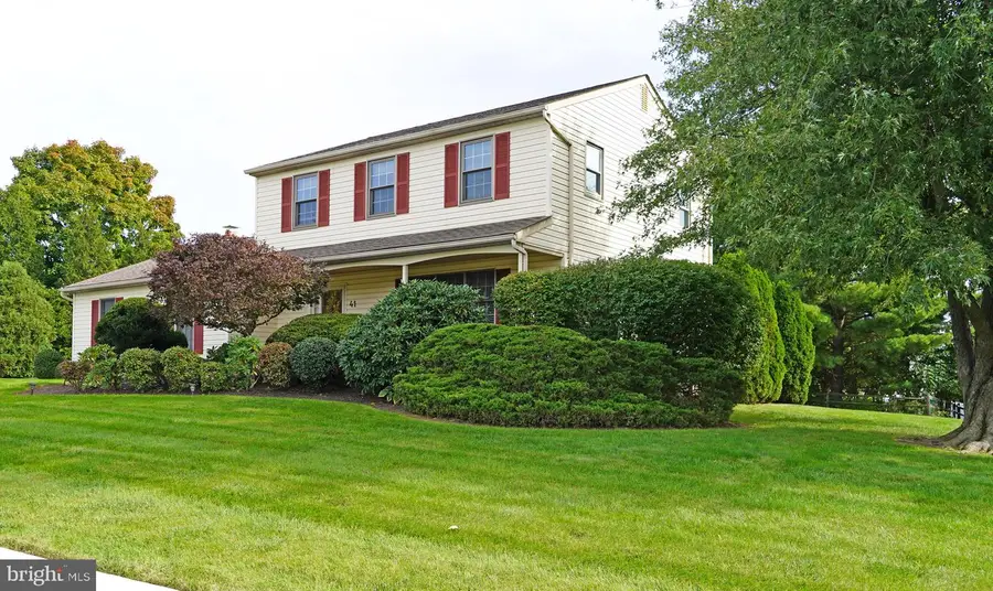 41 Castlewood Dr, Chalfont, PA 18914 - #3