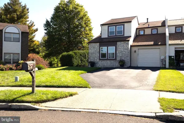 849 Thoreau Ct, WARMINSTER, PA 18974