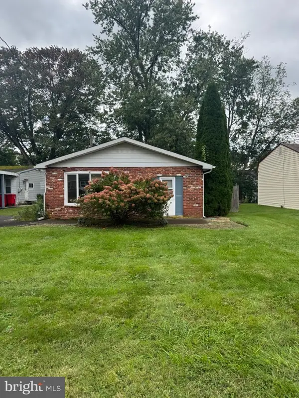 328 Fir St, WARMINSTER, PA 18974
