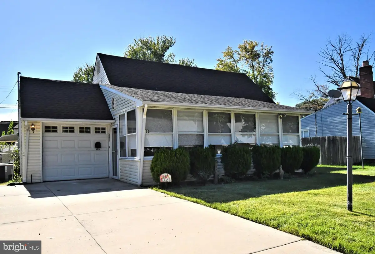 138 Village Ln, Levittown, PA 19054 - #1