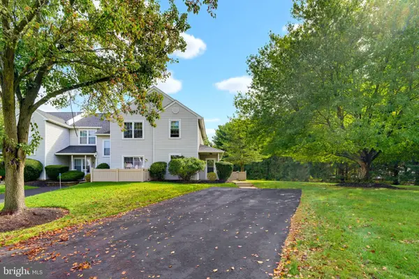 23 Eaton Ct, NEWTOWN, PA 18940