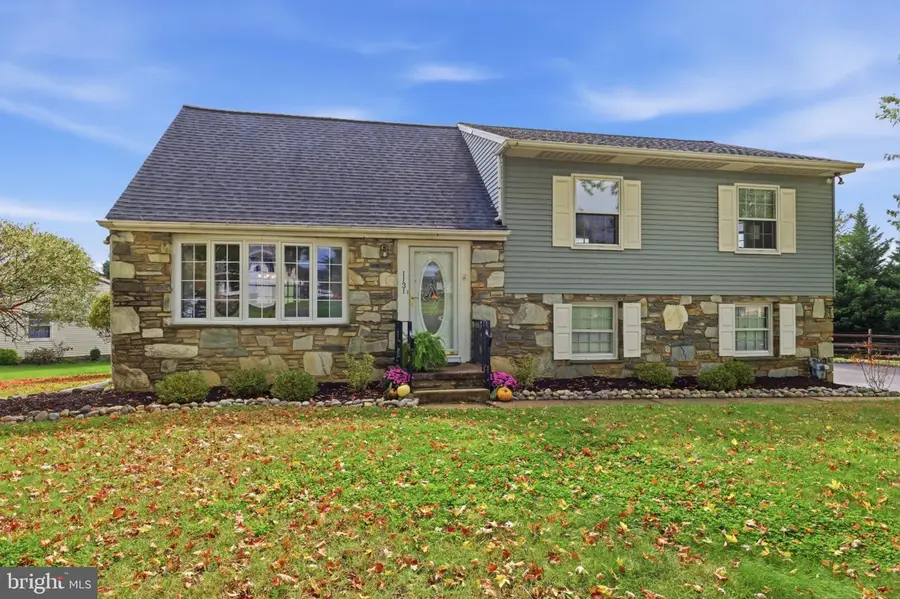 1131 Tomlinson Rd, Southampton, PA 18966 - #2