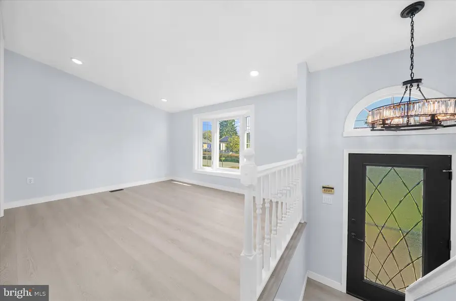 820 Walnut Ave, Bensalem, PA 19020 - #3