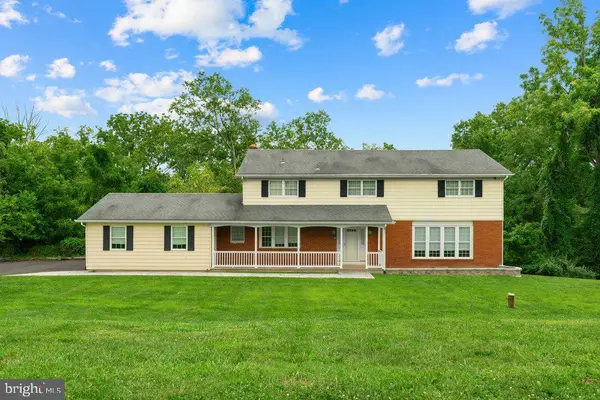 112 Beaumont Dr, NEWTOWN, PA 18940