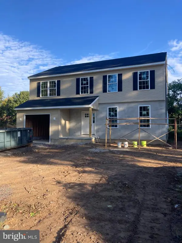 549 6th Ave, WARMINSTER, PA 18974