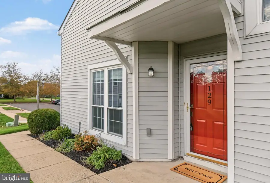 129 N Park Rd, Newtown, PA 18940 - #3