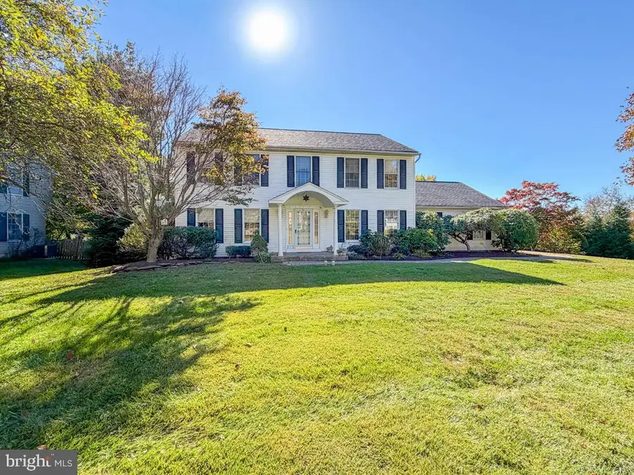 157 Hartford Ln, Newtown, PA 18940 - #2