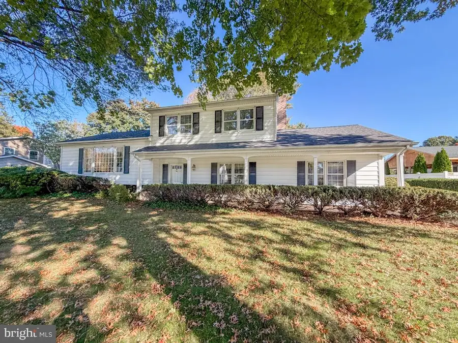 1702 S Crescent Blvd, Yardley, PA 19067 - #3
