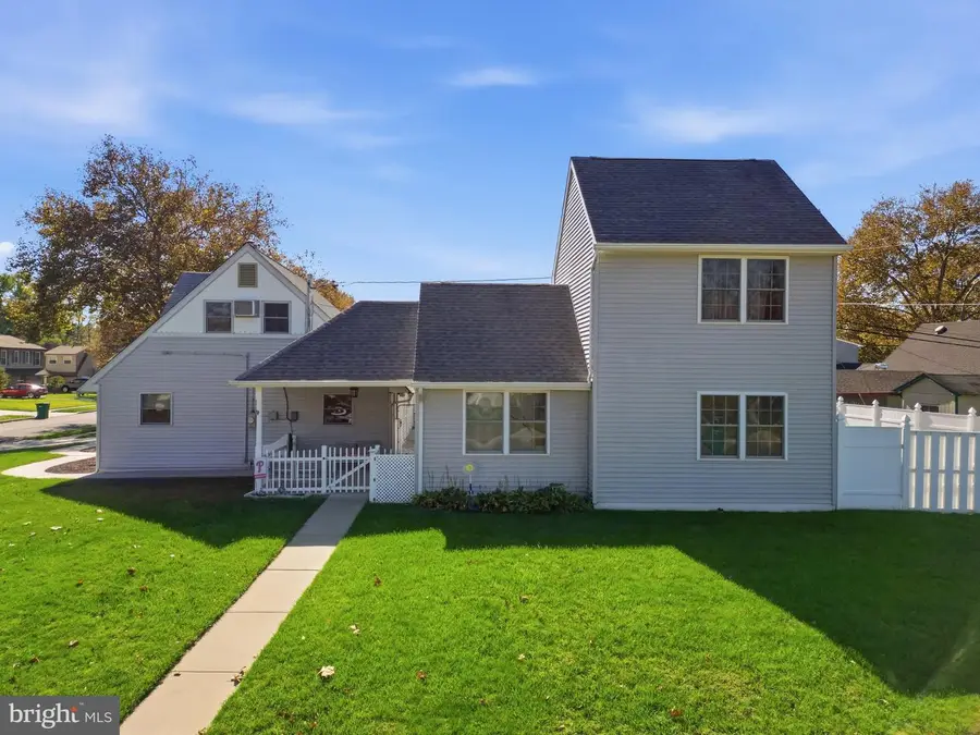49 Nectar Ln, Levittown, PA 19054 - #2