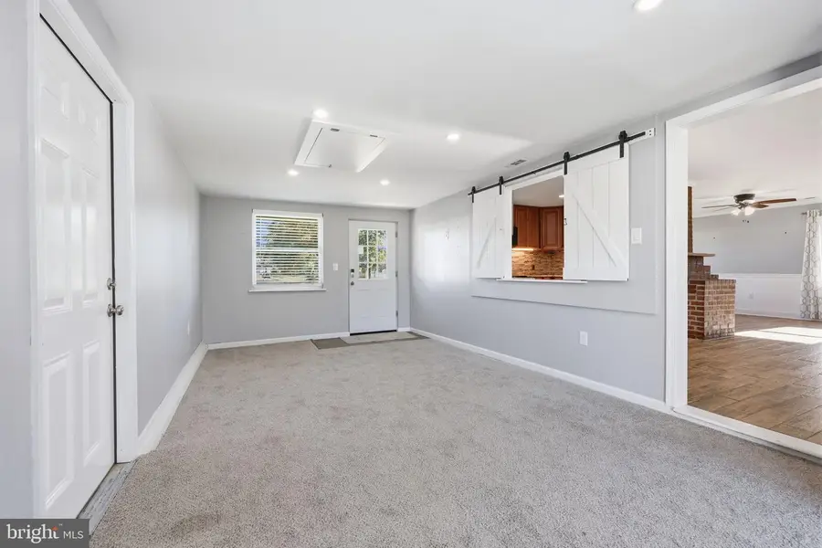 45 Graystone Ln, Levittown, PA 19055 - #3
