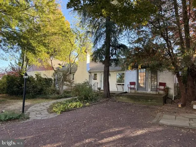 54 Irving Pl, Lower Southampton, PA 19053 - #2
