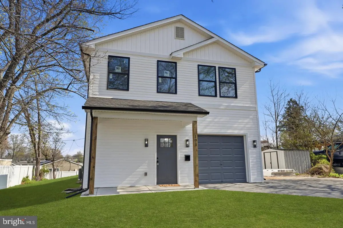 6 Starlight Ln, Levittown, PA 19055 - #1