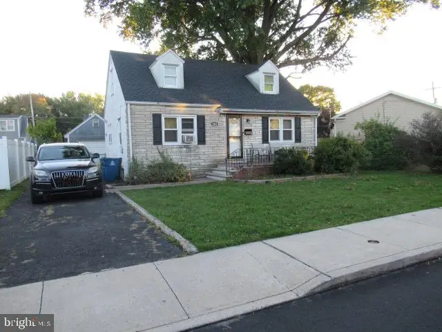 281 Barnsley Ave, Morrisville, PA 19067 - #2