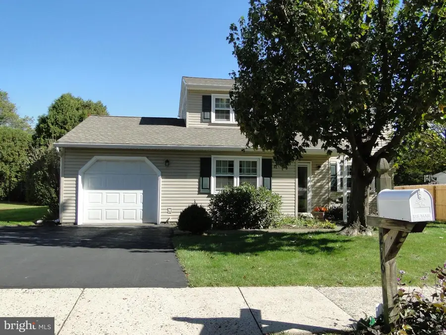 276 Parkridge Dr, Perkasie, PA 18944 - #2