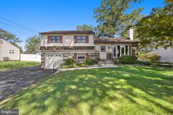 785 Garden Rd, WARMINSTER, PA 18974