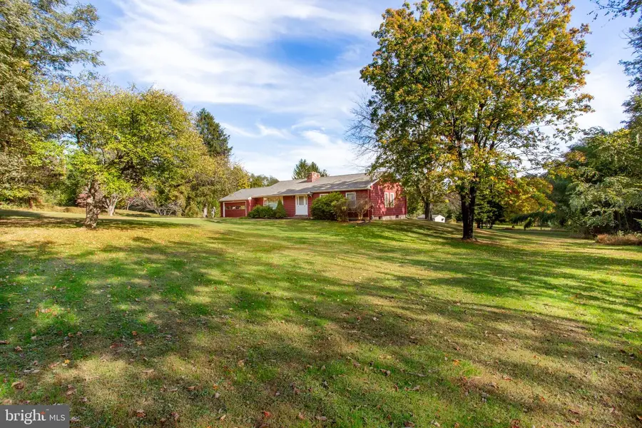 4727 Lower Mountain Rd, New Hope, PA 18938 - #2