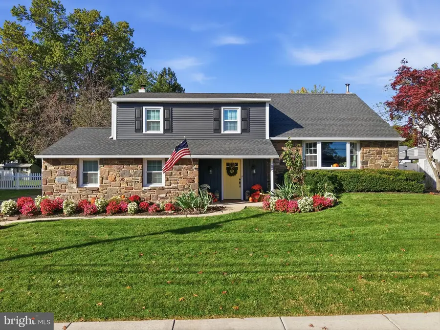 186 Fletcher Dr, Yardley, PA 19067 - #3